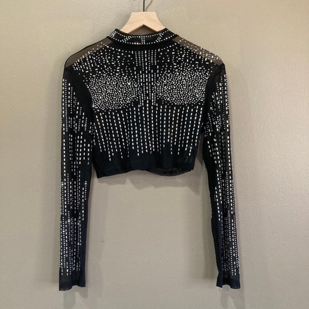 Long sleeve Crop Top and long skirt